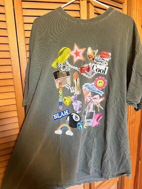 Emy Ave Cool Girl Tee - Sz L/XL